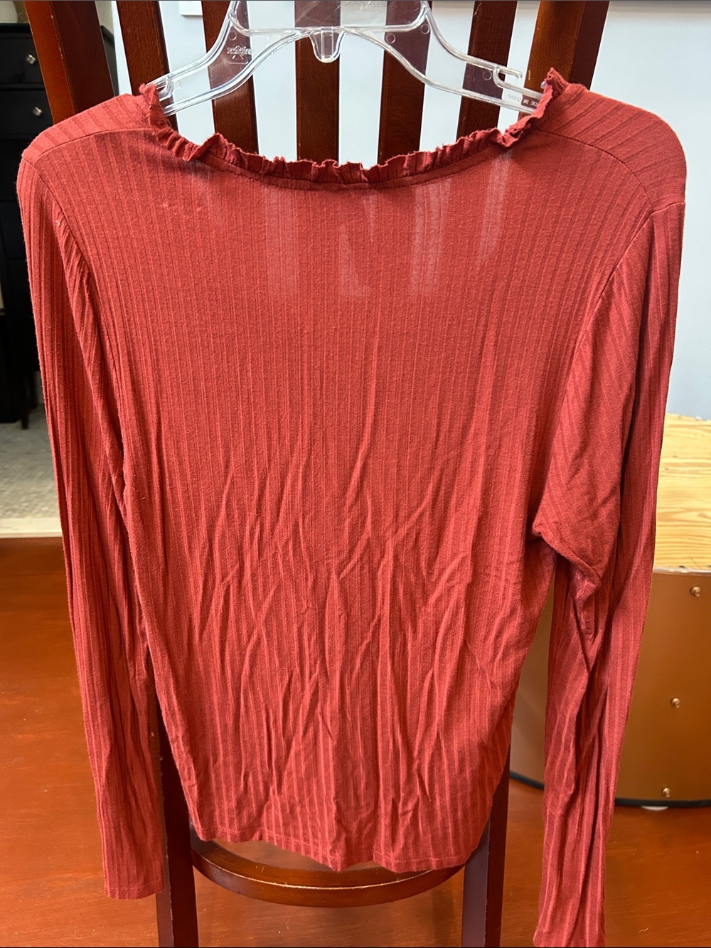 Alya Rust Red Ribbed Long-Sleeve Top with Ruffle Neck - Picture 5 of 10
